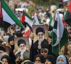 Célébrations et deuil en Iran : la mort de Khamenei révèle une fracture nationale profonde